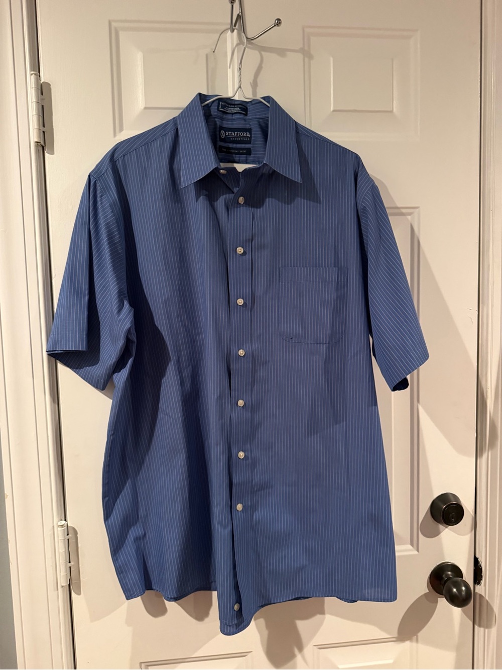 Stafford Blue Short-Sleeve Pinstripe Button-Down Shirt.